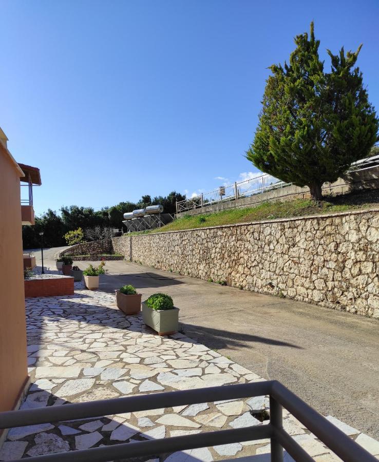 Semiramis Ξενοδοχείο Φρύνι Εξωτερικό φωτογραφία